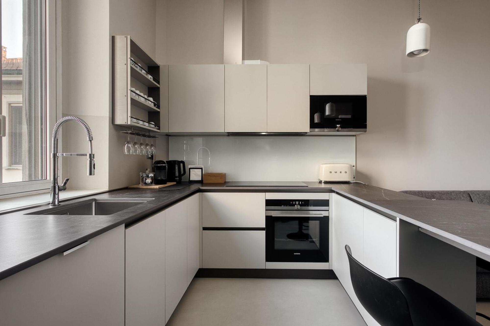 Navigli, 90 Square Meters, Free Parking Ripa Ticinese Apartman Milánó Kültér fotó